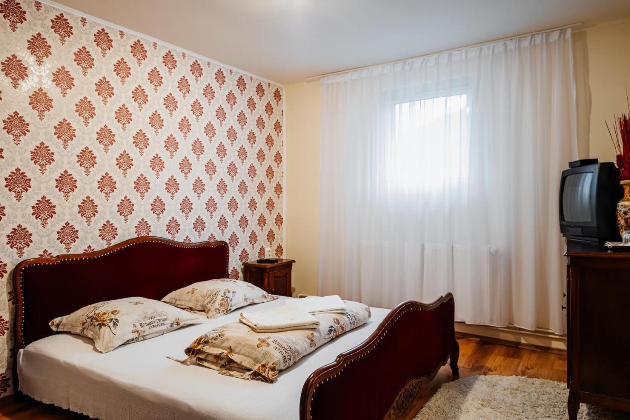 Casa Ardeleana Hotel Lotrioara Ngoại thất bức ảnh